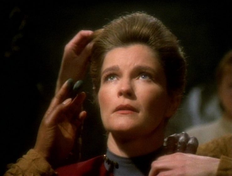 Captain Janeway (Kate Mulgrew) in Star Trek: Voyager